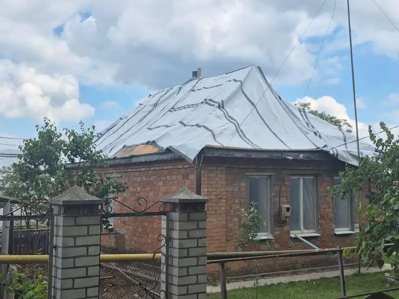 Світловодськ оговтується після атаки: сотні пошкоджених будинків, зруйнована школа та бібліотека
