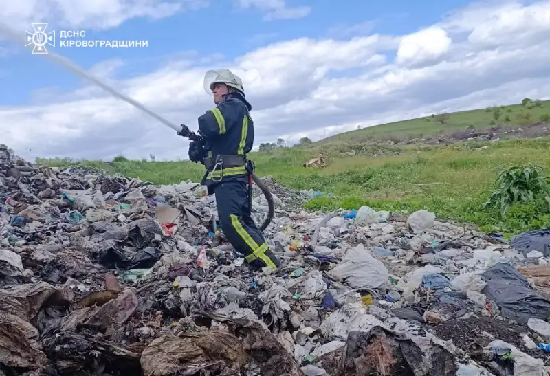 У палаючій будівлі в Олександрії врятували 50-річну жінку