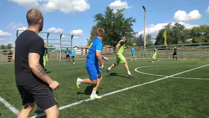 У Дмитрівській громаді провели турнір з мініфутболу на честь загиблого захисника Олександра Катани